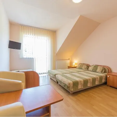 Tedi 2 Guest house Rewal