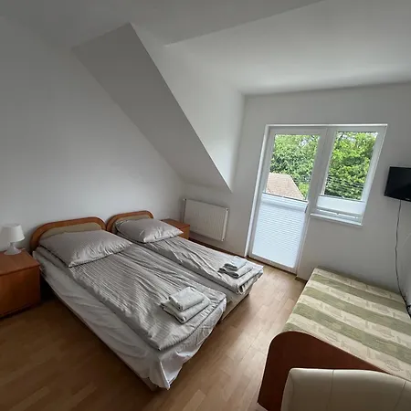 Tedi 2 Vendégház Rewal